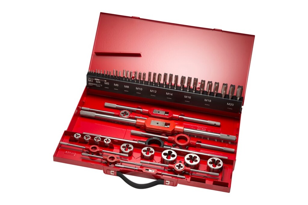 L12030 Dormer Nr.30 30-dlg Set handtappen en snijplaten M3 t/m M20 E100, F100, L112, L110